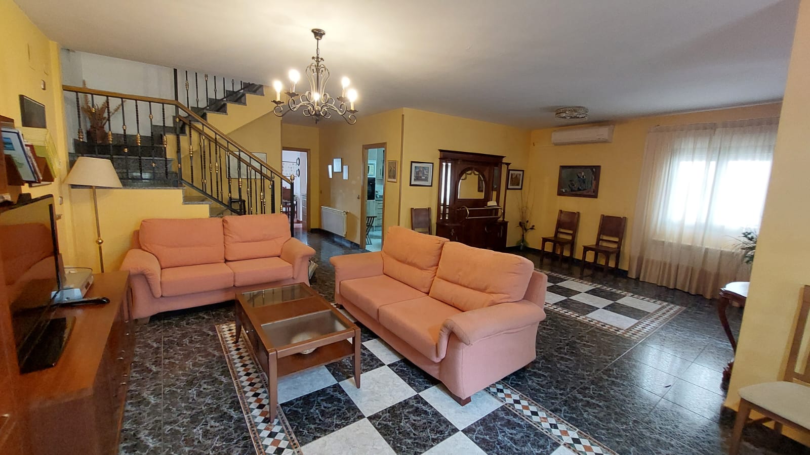 salon casa rural ambroz