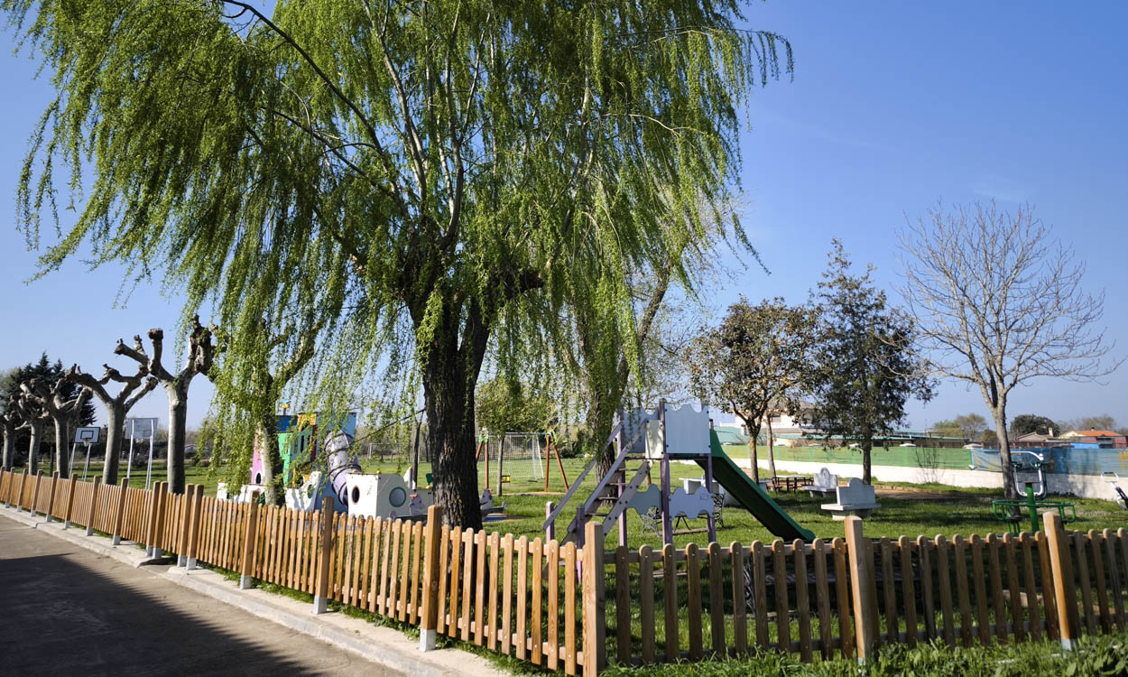parque para niños Casa Rural Ciudad Rodrigo Ivanrey web